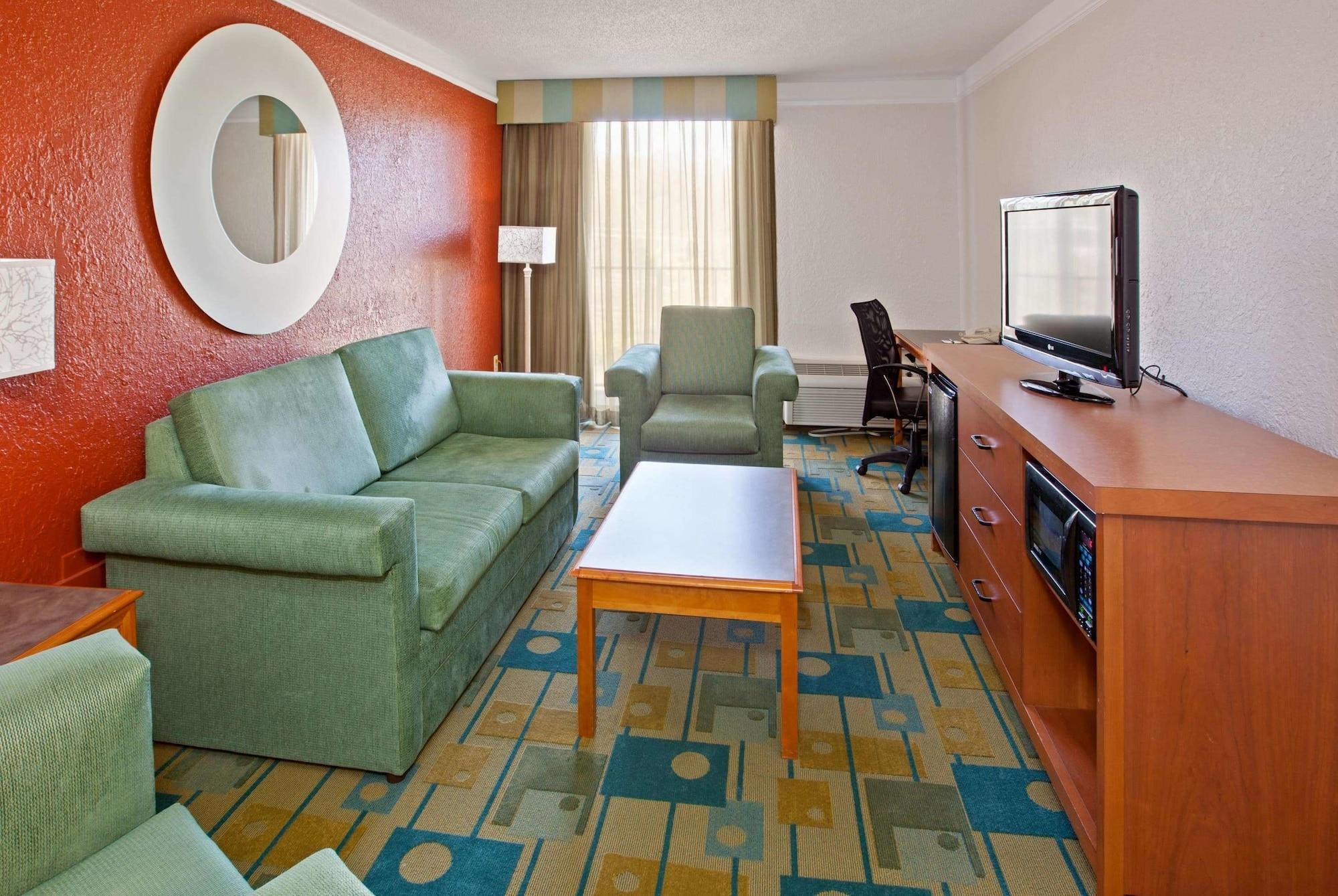 La Quinta By Wyndham Nashville Airport/Opryland Εξωτερικό φωτογραφία